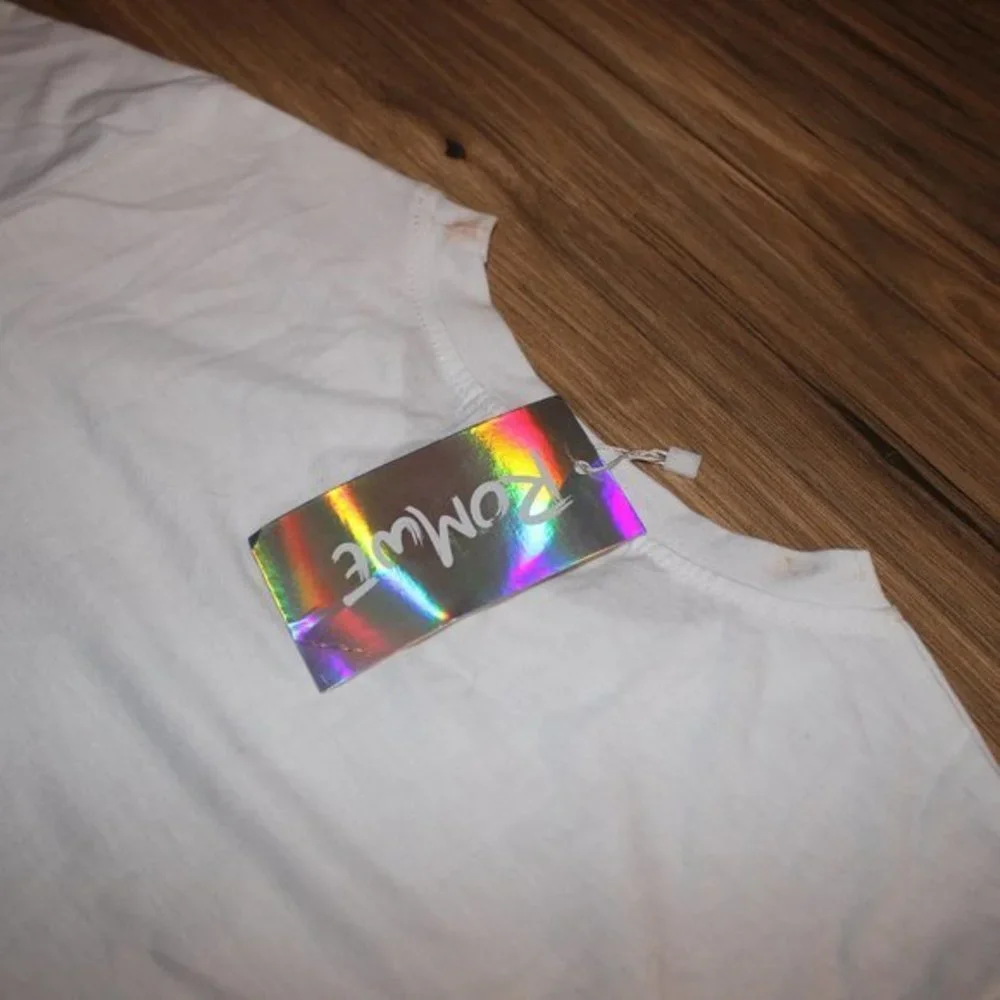 Romwe Smoking Girl w/ Roses White Graphic Tee M - Picture 5 of 5